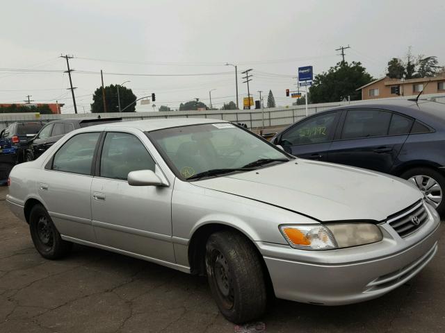 JT2BF22K1Y0287743 - 2000 TOYOTA CAMRY CE SILVER photo 1