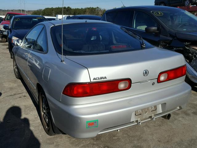 JH4DC4355YS001795 - 2000 ACURA INTEGRA LS SILVER photo 3