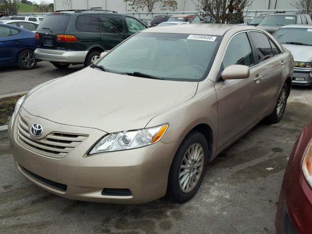 4T1BE46K97U621701 - 2007 TOYOTA CAMRY NEW GOLD photo 2