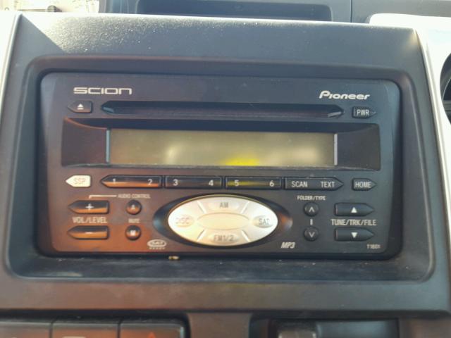 JTLKT324640146799 - 2004 TOYOTA SCION XB 银色 照片 9