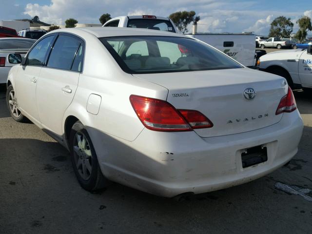 4T1BK36B07U207936 - 2007 TOYOTA AVALON XL WHITE photo 3