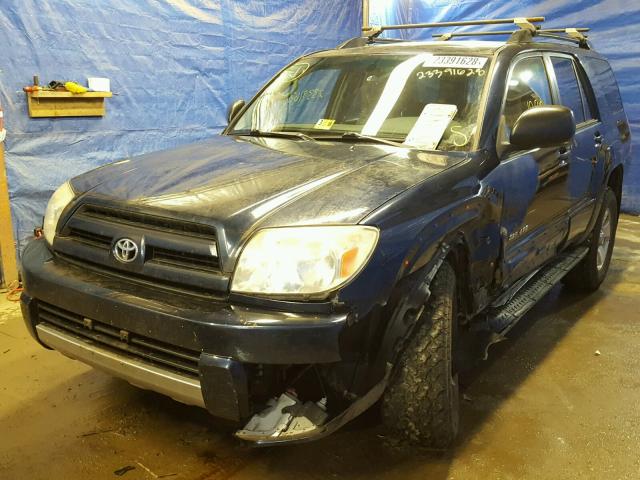 JTEBU14R448027684 - 2004 TOYOTA 4RUNNER SR BLUE photo 2