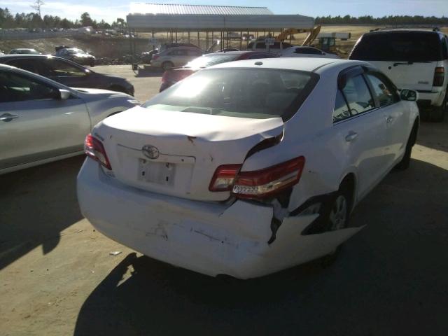 4T1BF3EK1BU761078 - 2011 TOYOTA CAMRY BASE WHITE photo 4