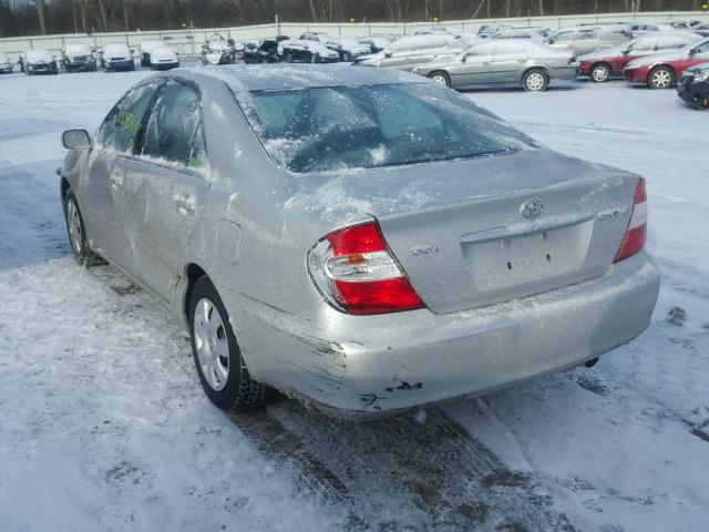 4T1BE32K23U748865 - 2003 TOYOTA CAMRY LE SILVER photo 3