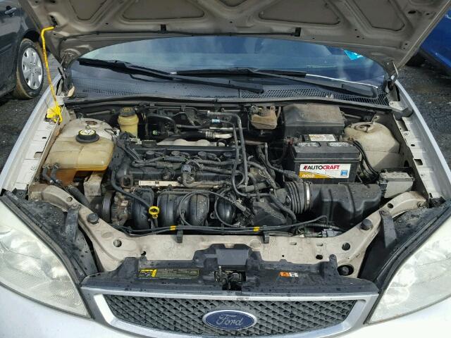 3FAFP37N15R152472 - 2005 FORD FOCUS ZX5 SILVER photo 7