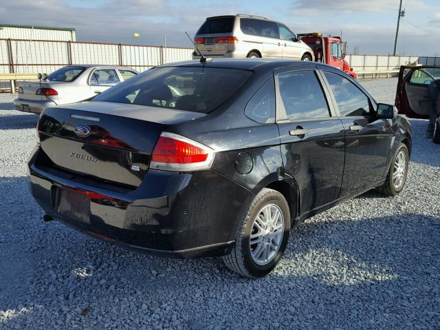 1FAHP35N49W159818 - 2009 FORD FOCUS SE BLACK photo 4