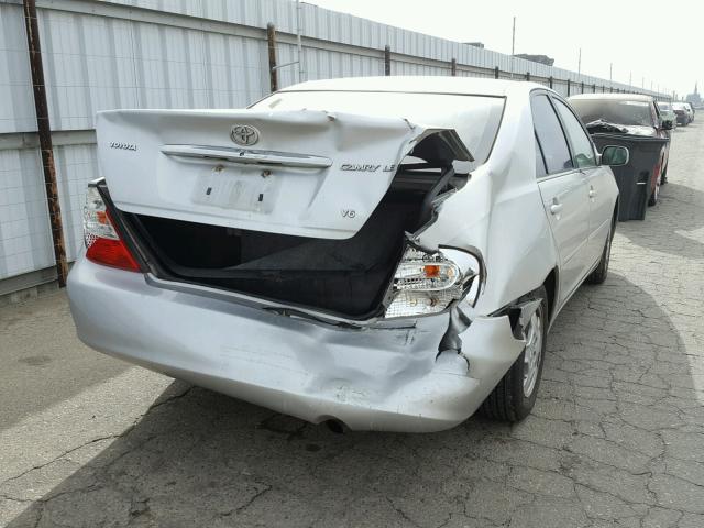 4T1BF30K53U553178 - 2003 TOYOTA CAMRY LE SILVER photo 4