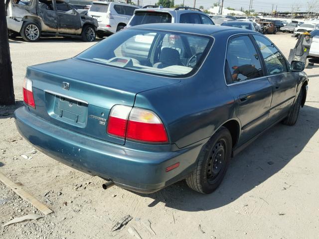 1HGCD5637TA140868 - 1996 HONDA ACCORD LX GREEN photo 4