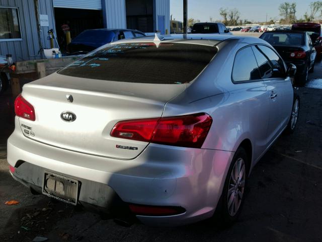 KNAFX6A85G5581678 - 2016 KIA FORTE EX SILVER photo 4