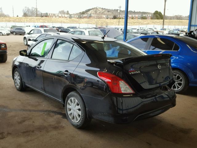 3N1CN7AP1HL818082 - 2017 NISSAN VERSA S BLACK photo 3