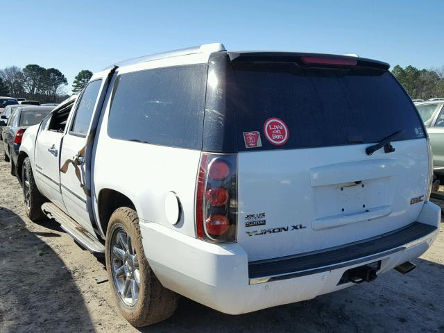 1GKFK06259R277771 - 2009 GMC YUKON XL D WHITE photo 3