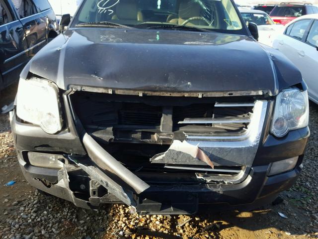 1FMEU75837UA62461 - 2007 FORD EXPLORER L CHARCOAL photo 9