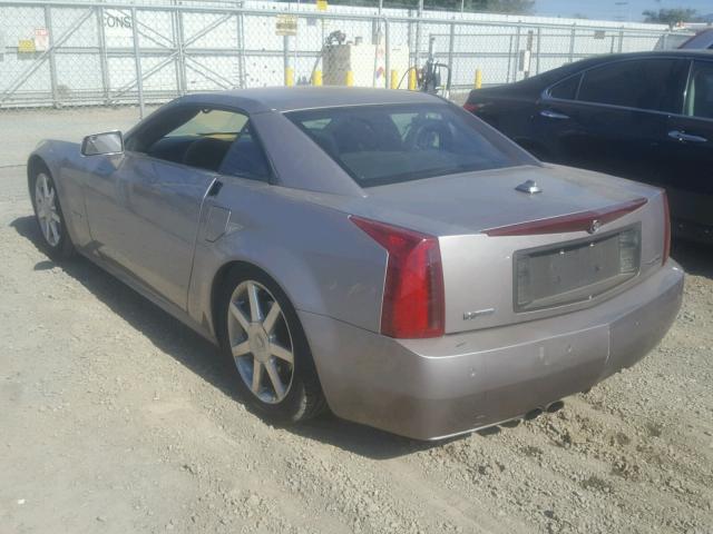 1G6YV34A455603300 - 2005 CADILLAC XLR GRAY photo 3