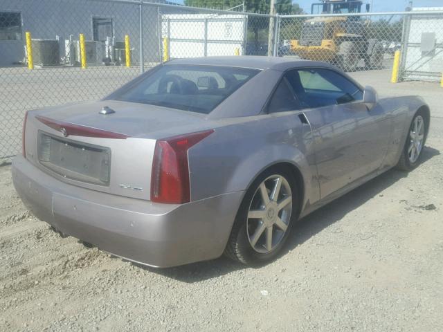 1G6YV34A455603300 - 2005 CADILLAC XLR GRAY photo 4