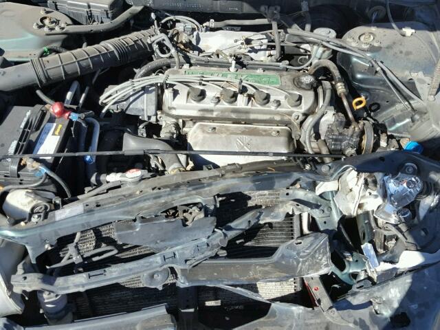 JHMCG6657YC003131 - 2000 HONDA ACCORD LX GREEN photo 7