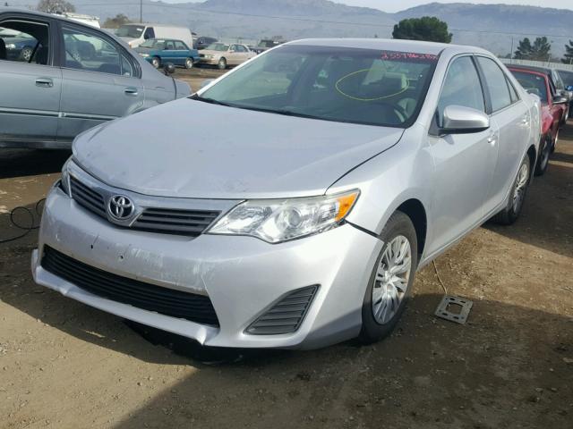 4T1BF1FK5CU513145 - 2012 TOYOTA CAMRY BASE SILVER photo 2