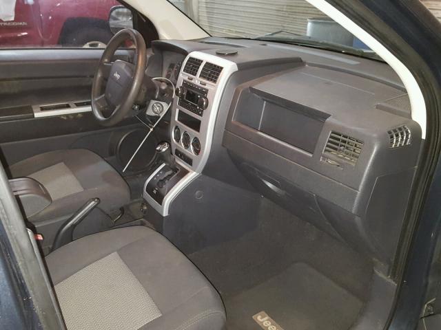 1J8FT47W38D537574 - 2008 JEEP COMPASS SP SILVER photo 5