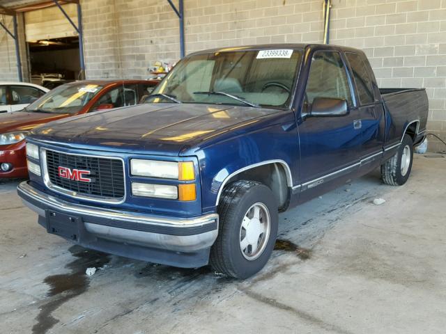 1GTEC19M7TE522401 - 1996 GMC SIERRA C15 BLUE photo 2