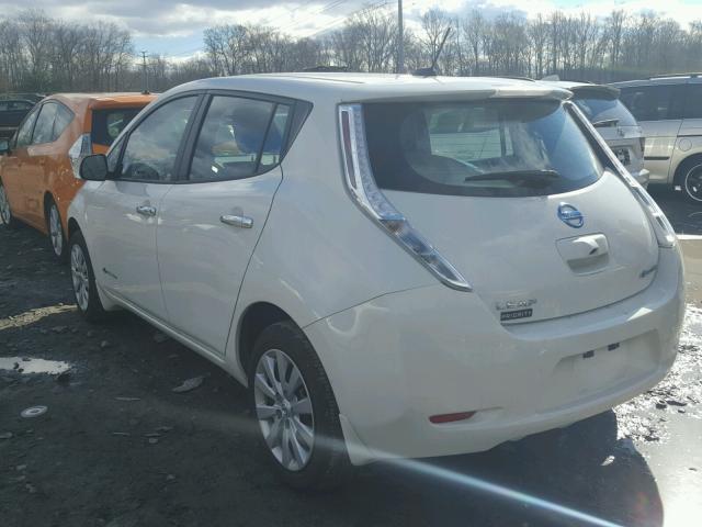 1N4BZ0CP3HC305807 - 2017 NISSAN LEAF S WHITE photo 3