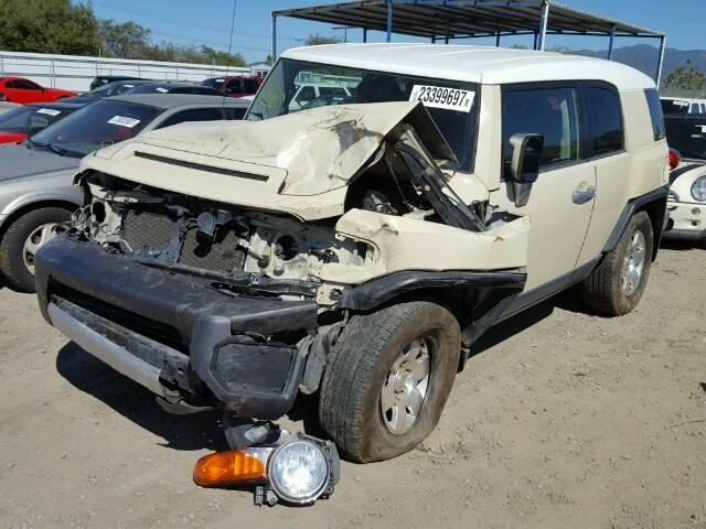 JTEBU11F08K004468 - 2008 TOYOTA FJ CRUISER CREAM photo 2