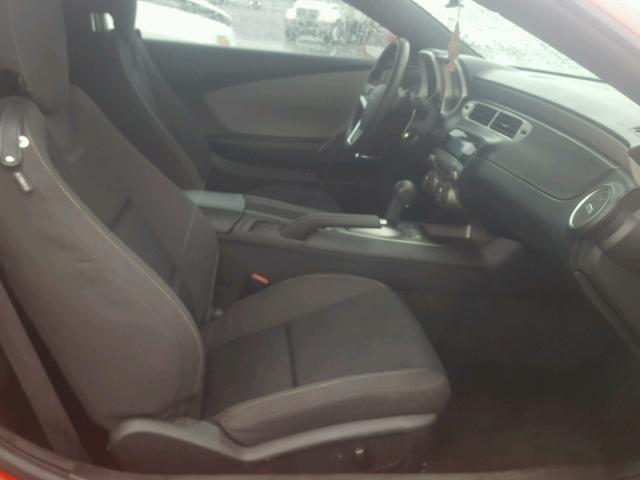 2G1FA1E30D9121504 - 2013 CHEVROLET CAMARO LS RED photo 5