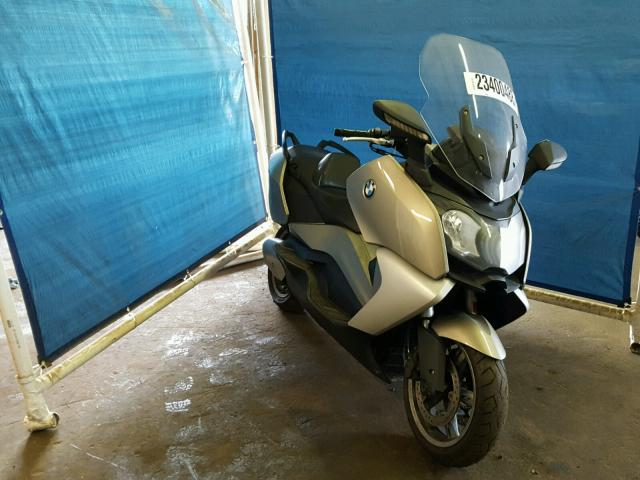 WB1013400DZC94283 - 2013 BMW C650 GT GRAY photo 1