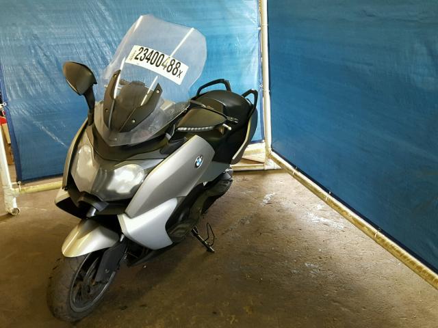 WB1013400DZC94283 - 2013 BMW C650 GT GRAY photo 2