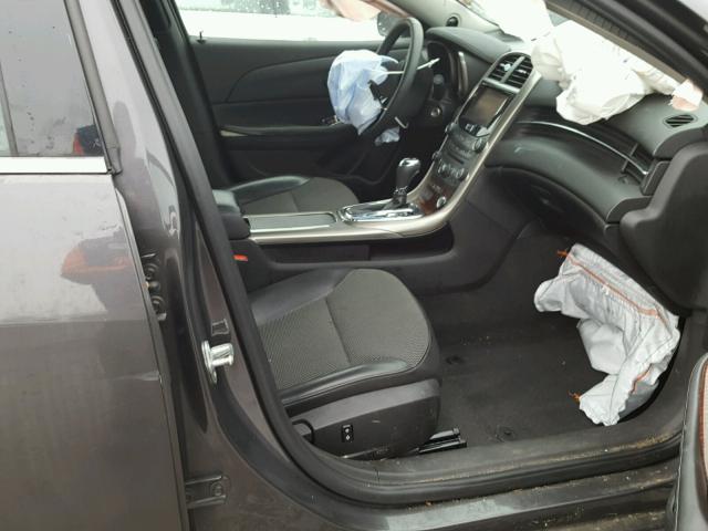 1G11D5RR7DF104990 - 2013 CHEVROLET MALIBU 1LT 灰色 照片 5