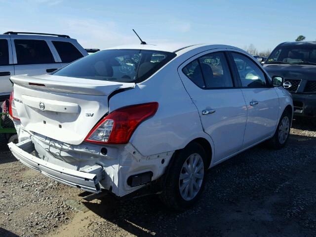 3N1CN7AP5HL876793 - 2017 NISSAN VERSA S WHITE photo 4