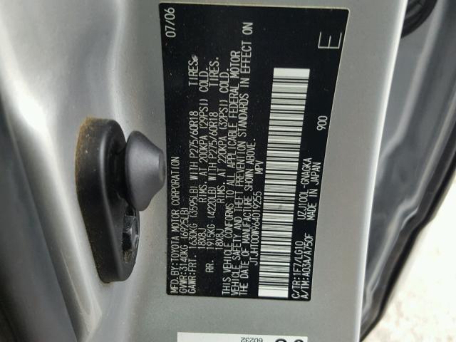 JTJHT00W964019255 - 2006 LEXUS LX 470 SILVER photo 10