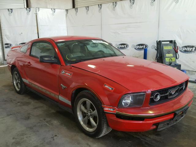 1ZVFT80N265111668 - 2006 FORD MUSTANG RED photo 1