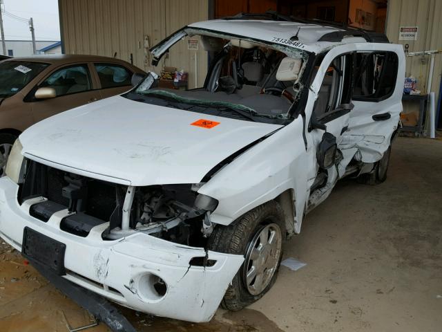 1GKES16SX56117401 - 2005 GMC ENVOY XL WHITE photo 2