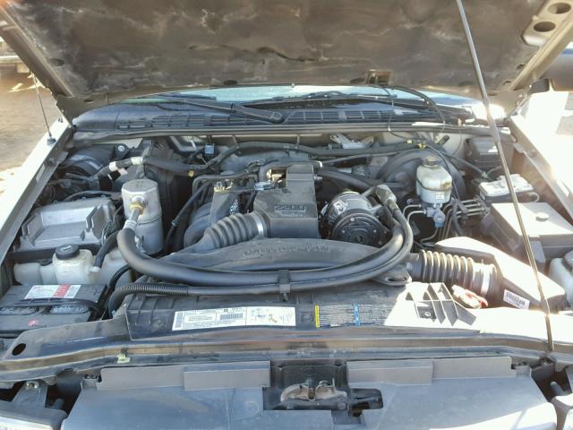 1GTCS14H738132563 - 2003 GMC SONOMA TAN photo 7