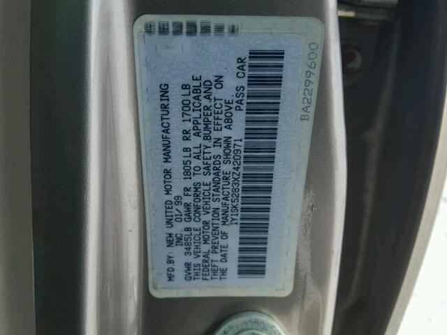 1Y1SK5283XZ420971 - 1999 CHEVROLET GEO PRIZM 银色 照片 10