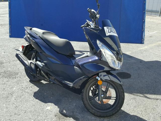 RLHKF1804JY300550 - 2018 HONDA PCX 150 BLUE photo 1