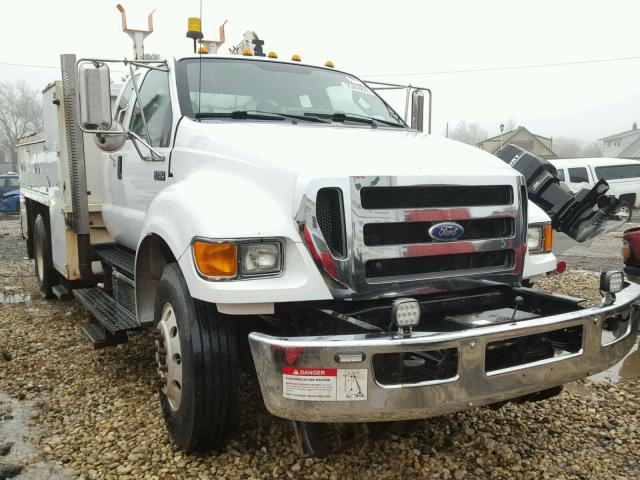 3FRWX7FB2BV591825 - 2011 FORD F750 SUPER WHITE photo 1