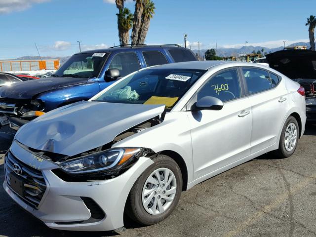 KMHD74LF8HU337911 - 2017 HYUNDAI ELANTRA SE SILVER photo 2