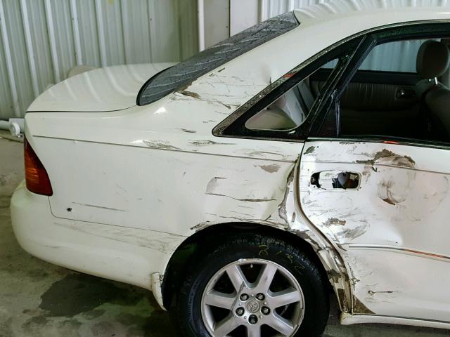 4T1BF28B41U164026 - 2001 TOYOTA AVALON XL WHITE photo 9