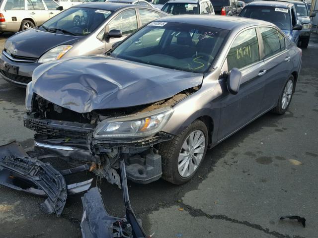 1HGCR2F71DA086987 - 2013 HONDA ACCORD EX CHARCOAL photo 2