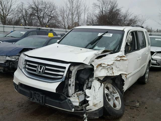 5FNYF4H52CB502359 - 2012 HONDA PILOT EXL WHITE photo 2