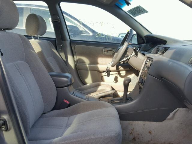 4T1BG22K11U028135 - 2001 TOYOTA CAMRY CE TAN photo 5