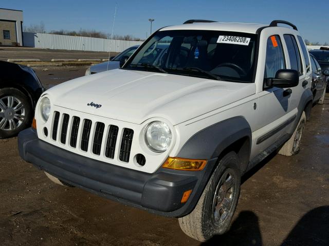 1J4GL48K57W588305 - 2007 JEEP LIBERTY SP WHITE photo 2