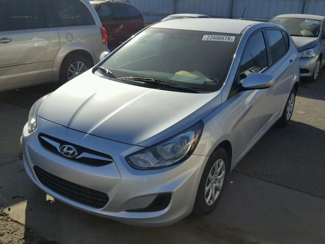 KMHCT5AE1CU034503 - 2012 HYUNDAI ACCENT GLS SILVER photo 2