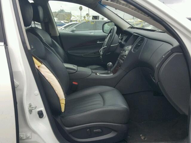 JN1AJ0HR4AM752673 - 2010 INFINITI EX35 BASE WHITE photo 5