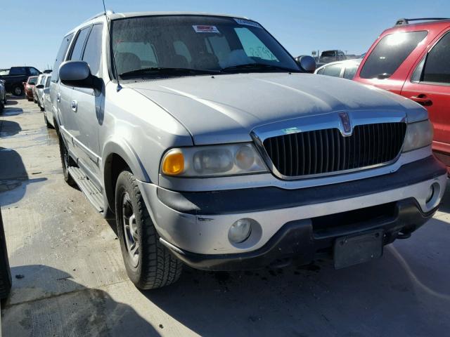 5LMPU28A8XLJ38950 - 1999 LINCOLN NAVIGATOR SILVER photo 1
