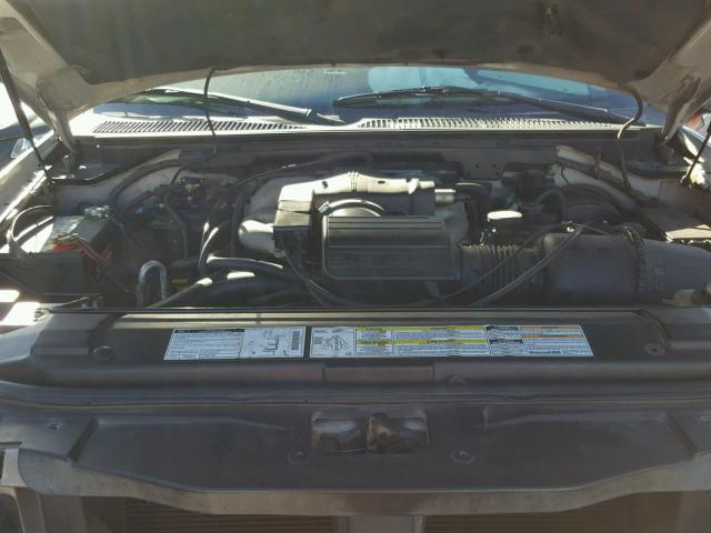 5LMPU28A8XLJ38950 - 1999 LINCOLN NAVIGATOR SILVER photo 7