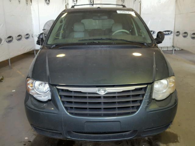 2A4GP54L87R151898 - 2007 CHRYSLER TOWN & COU BLUE photo 9