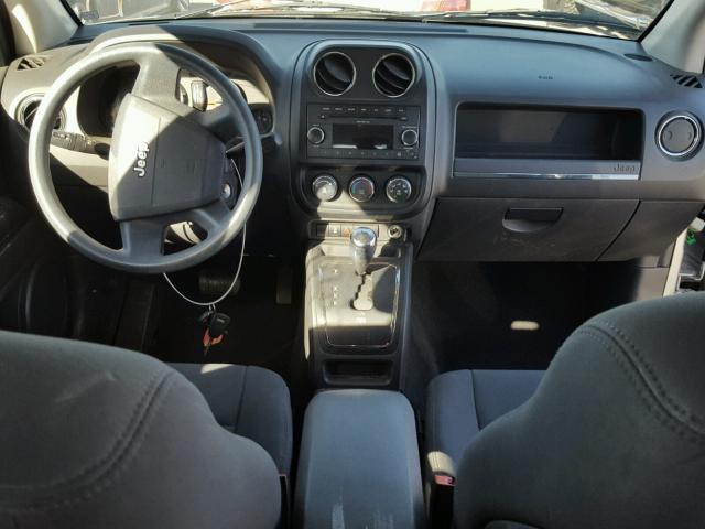 1J4NT4FB4AD631822 - 2010 JEEP COMPASS SP GRAY photo 9