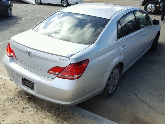 4T1BK36B25U007914 - 2005 TOYOTA AVALON XL SILVER photo 4