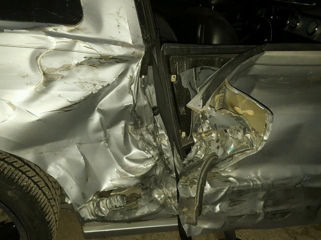 1ZVFT82H665212252 - 2006 FORD MUSTANG GT SILVER photo 9